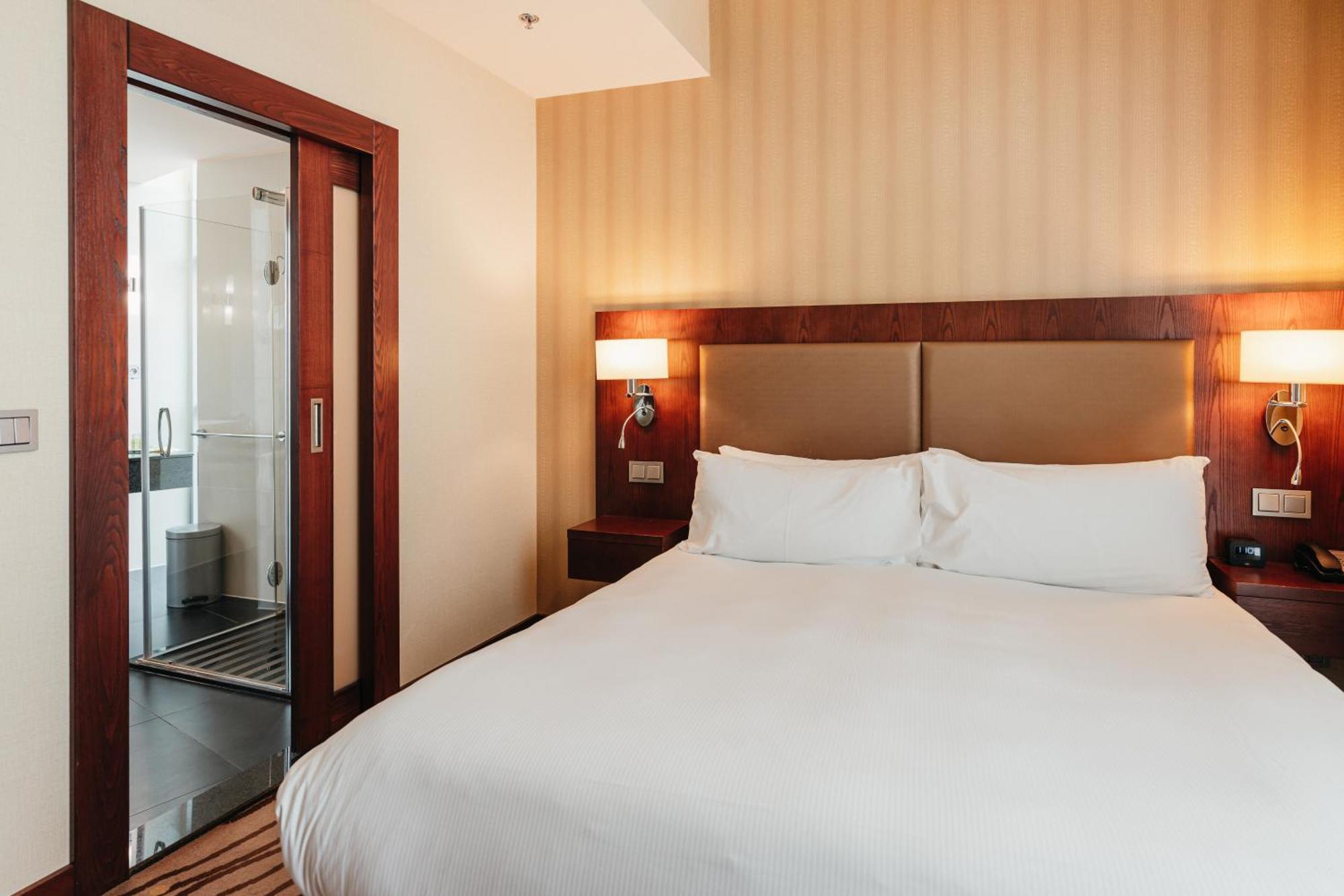 One-Bedroom King Suite,1499243626:JPEG