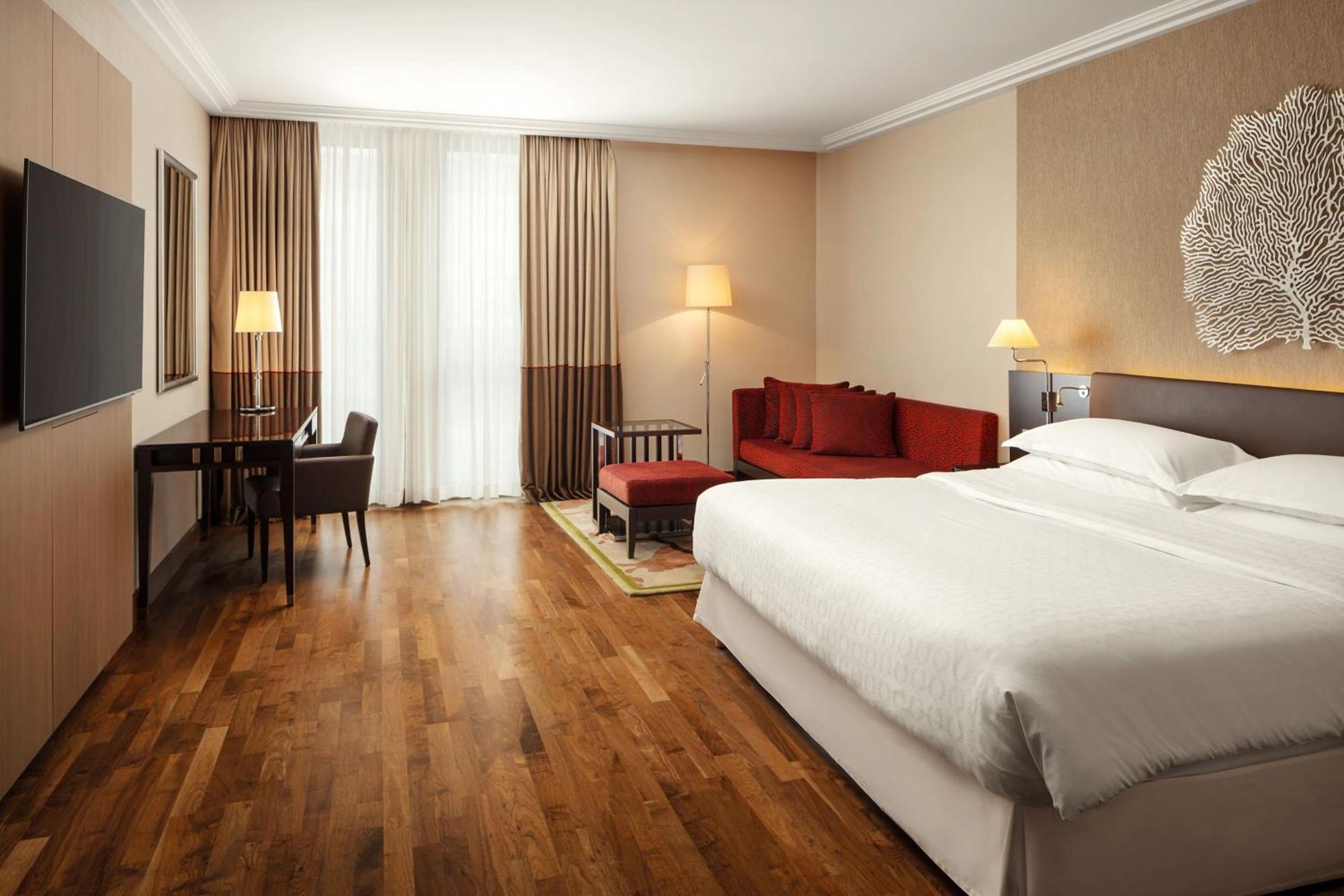 Junior Suite Club lounge access Junior Suite 1 King,1548908338:JPEG